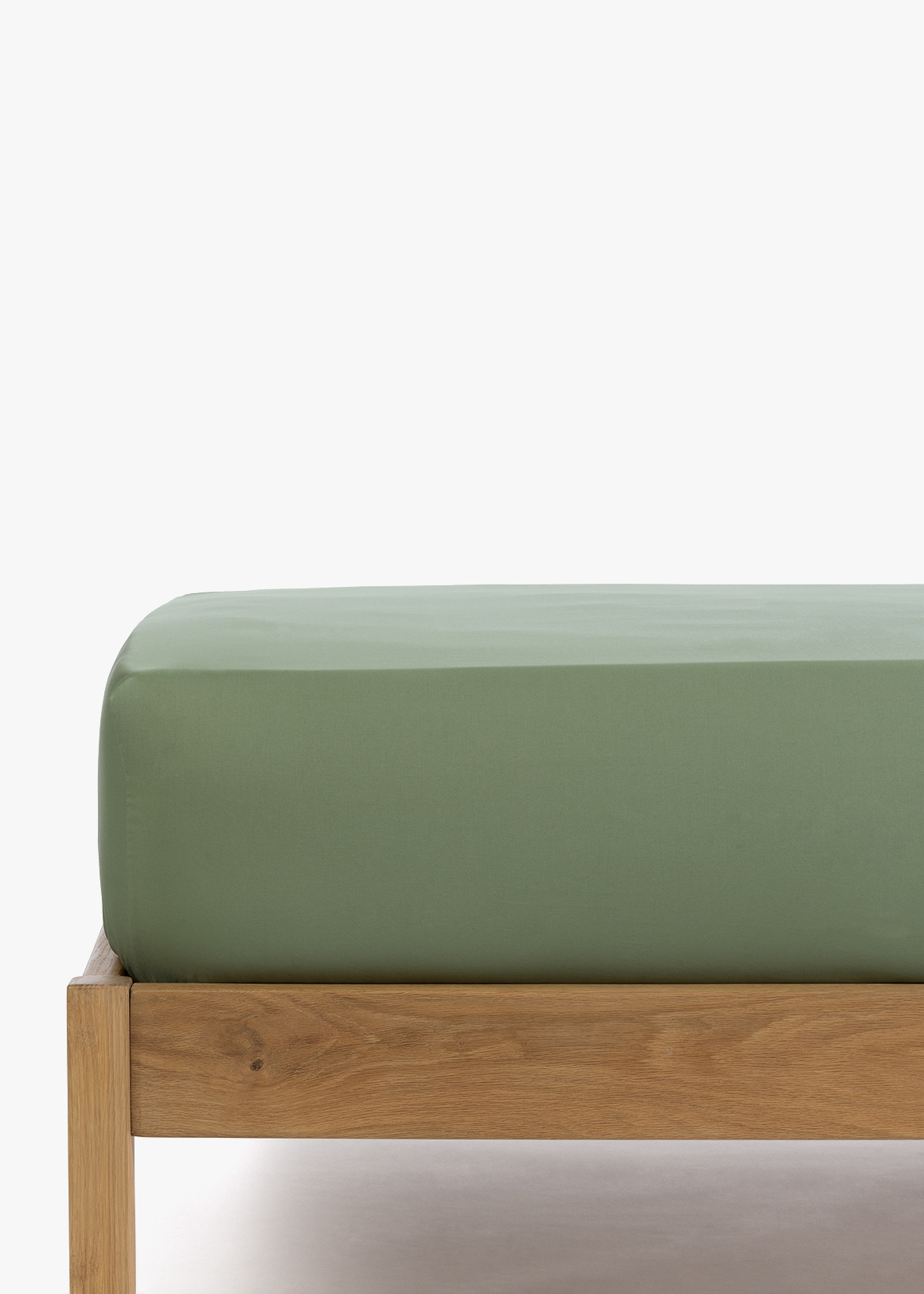 144TC Standard Length and Extra Depth Cotton Fitted Sheet
