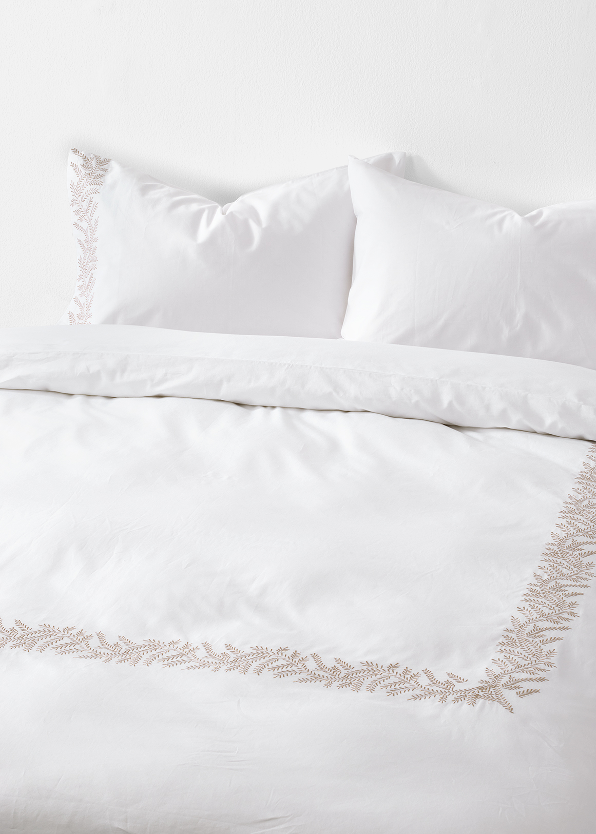 300TC Cotton Leela Embroidered Duvet Cover Set