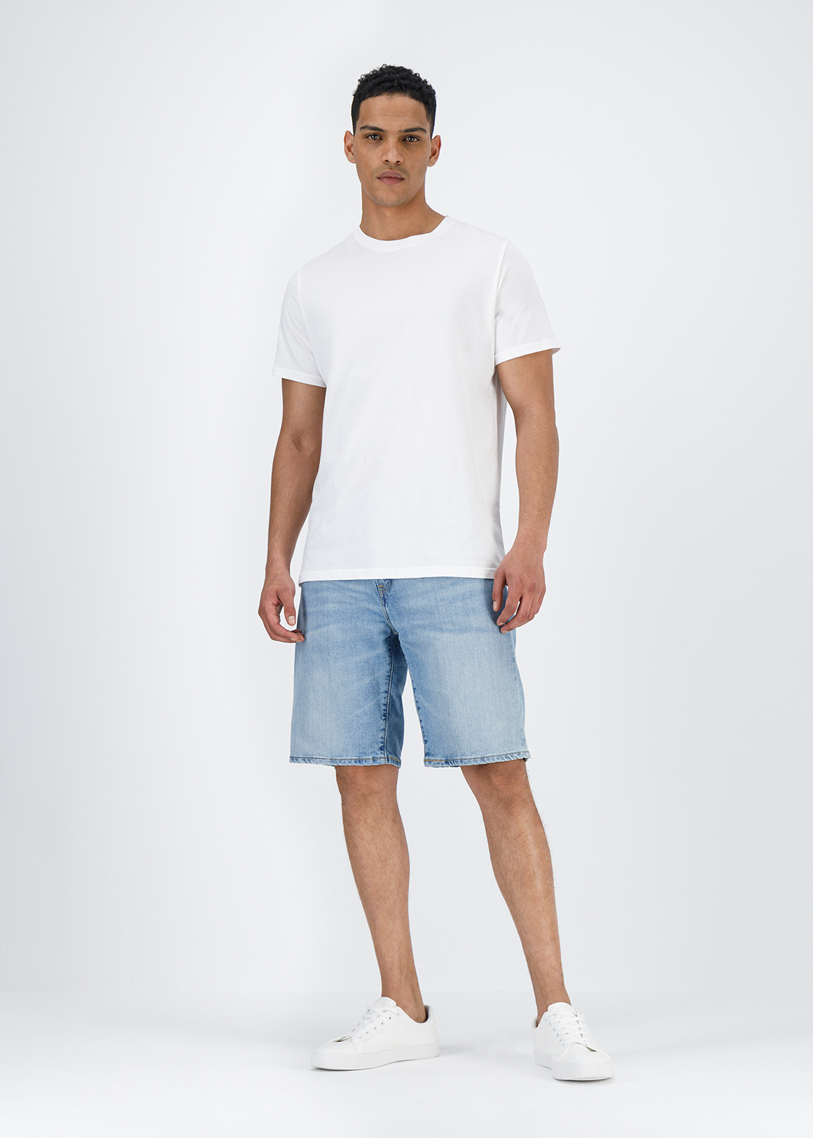 405 Standard Shorts | Woolworths.co.za