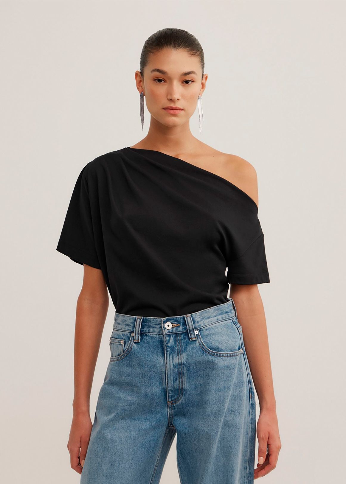 Asymmetric Relaxed T-Shirt