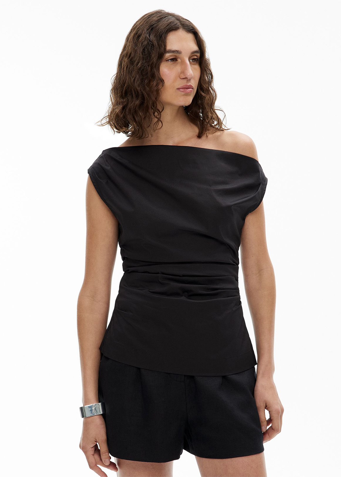 Asymmetric Shoulder Top