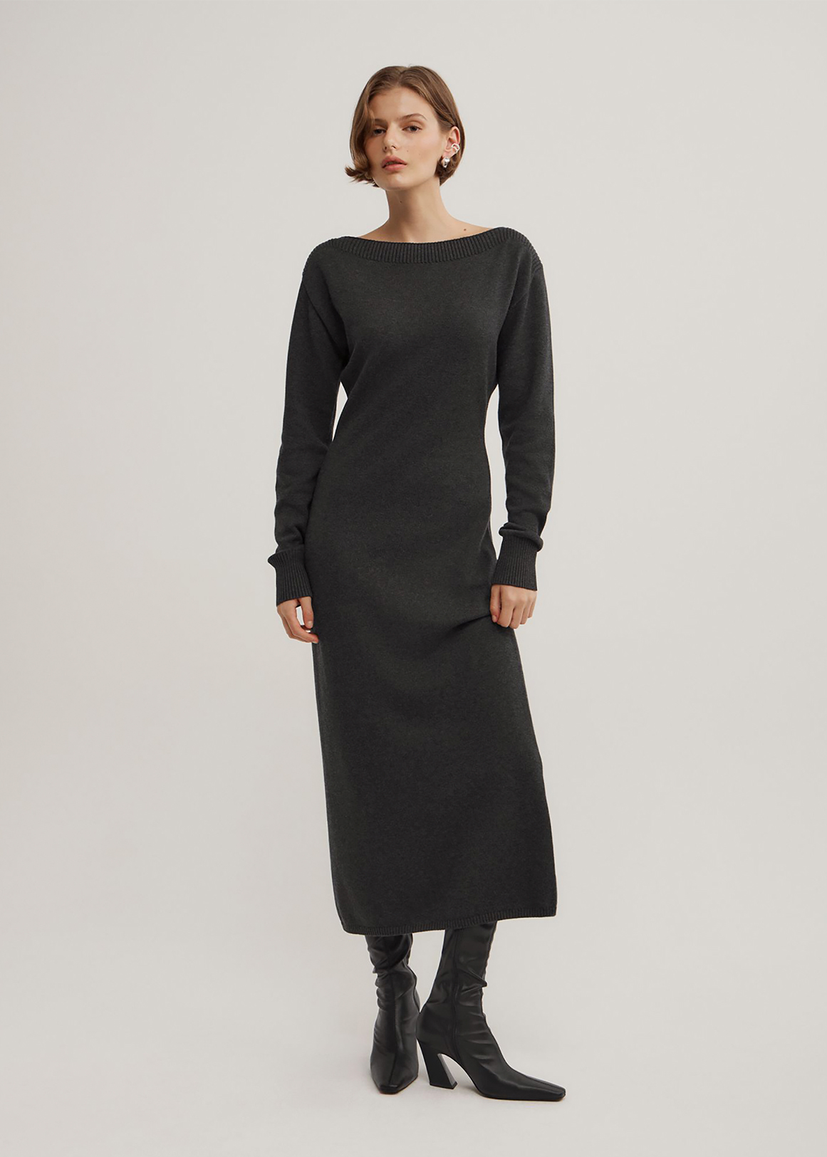 Boat Neck Knit Dress
