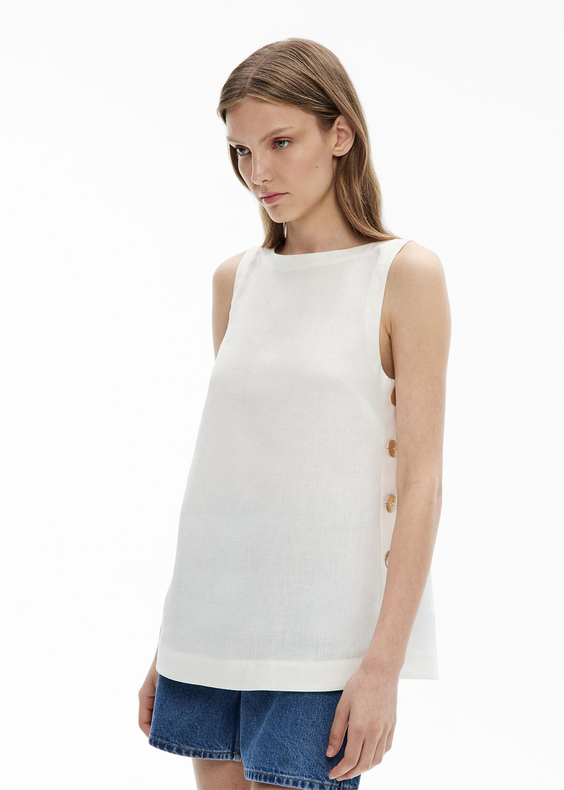 Button Side Top