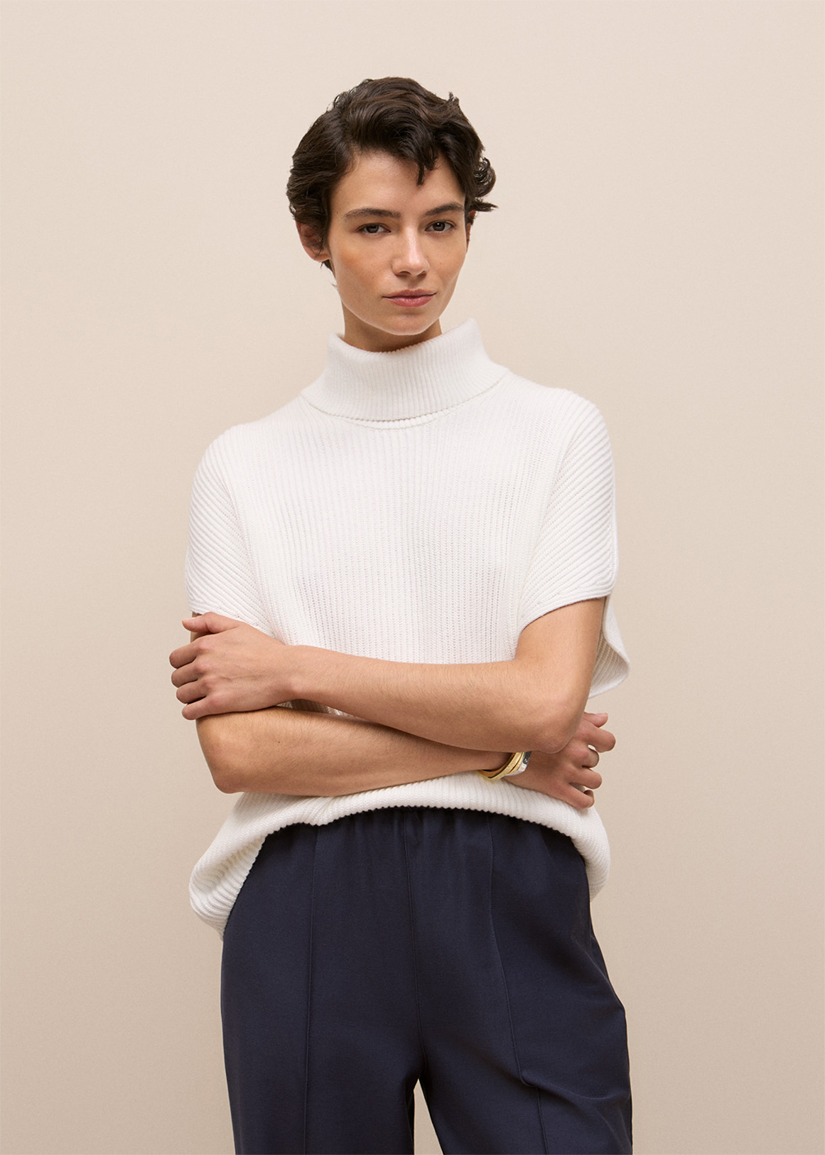 Cotton Cashmere Sleeveless High Neck Knit