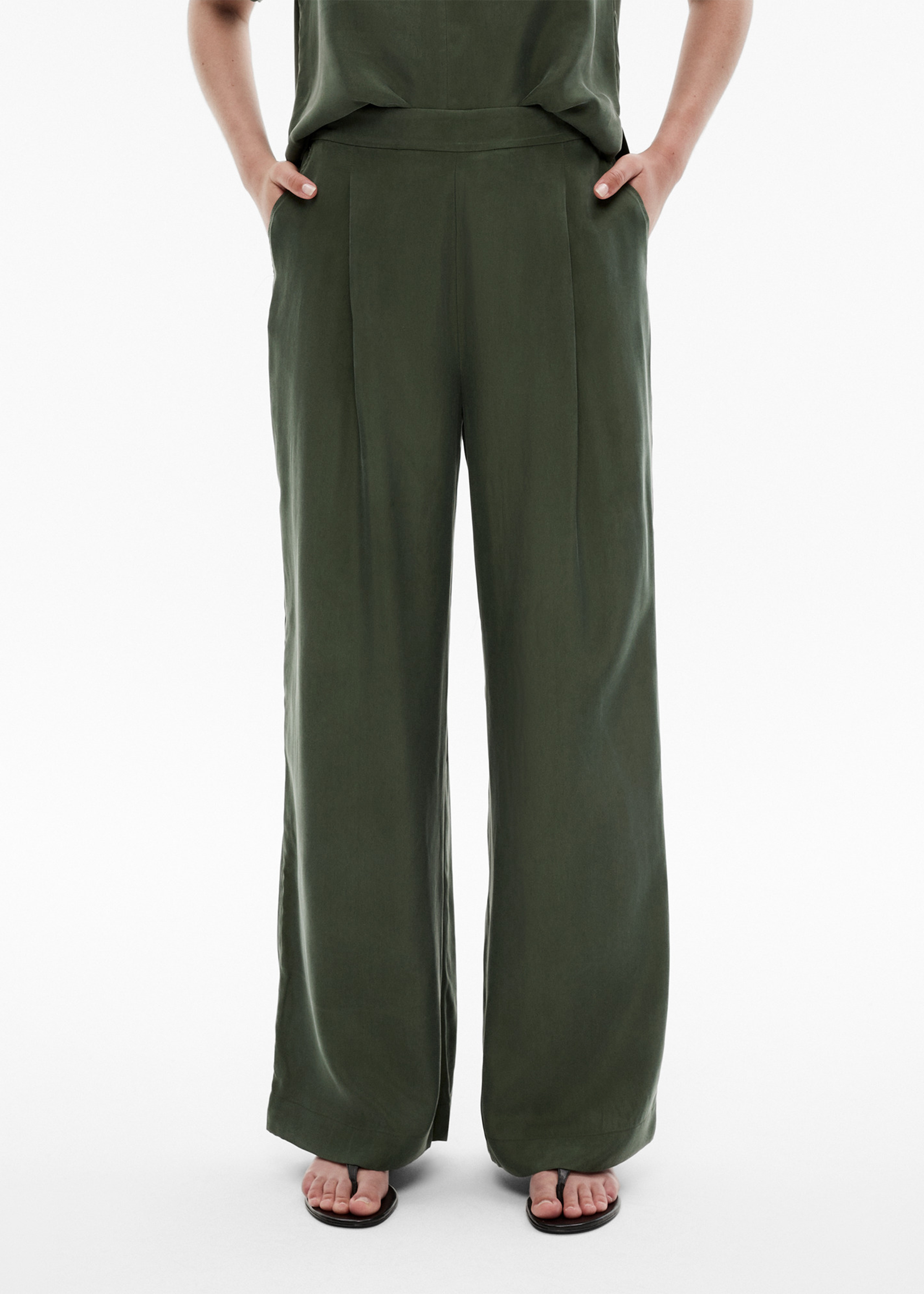 Cupro Pull On Pant | Woolworths.co.za