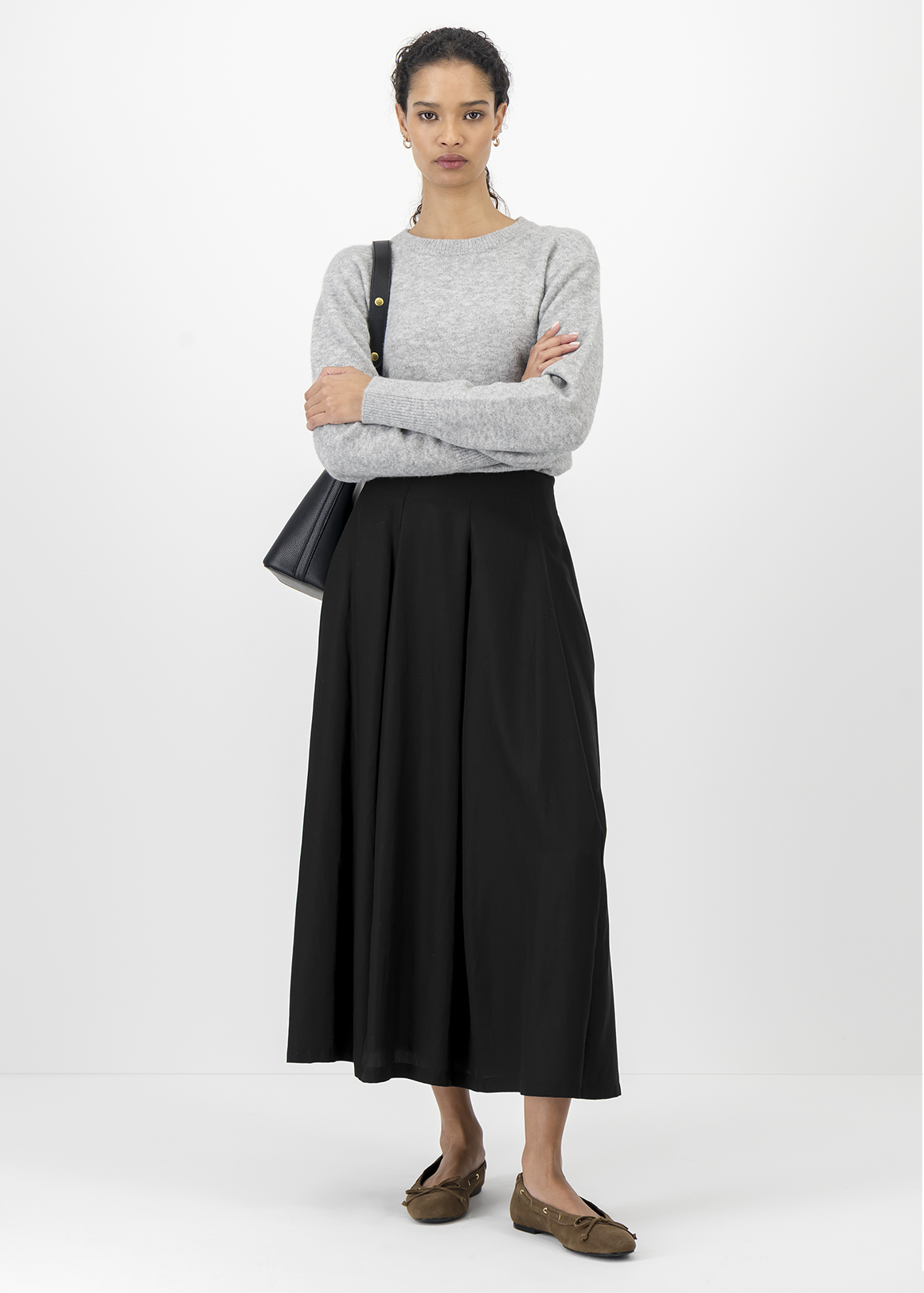 Darted Pleated A-line Linen Blend Maxi Skirt