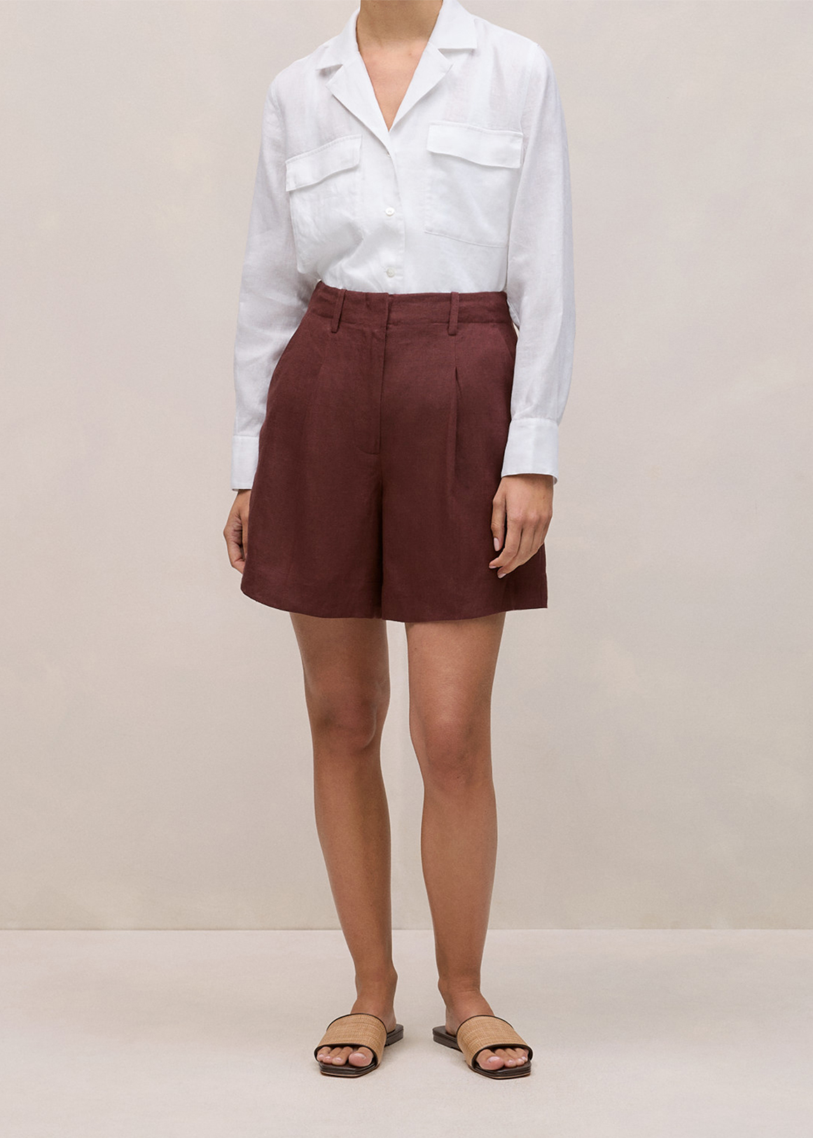 Delave Linen Tailored Short