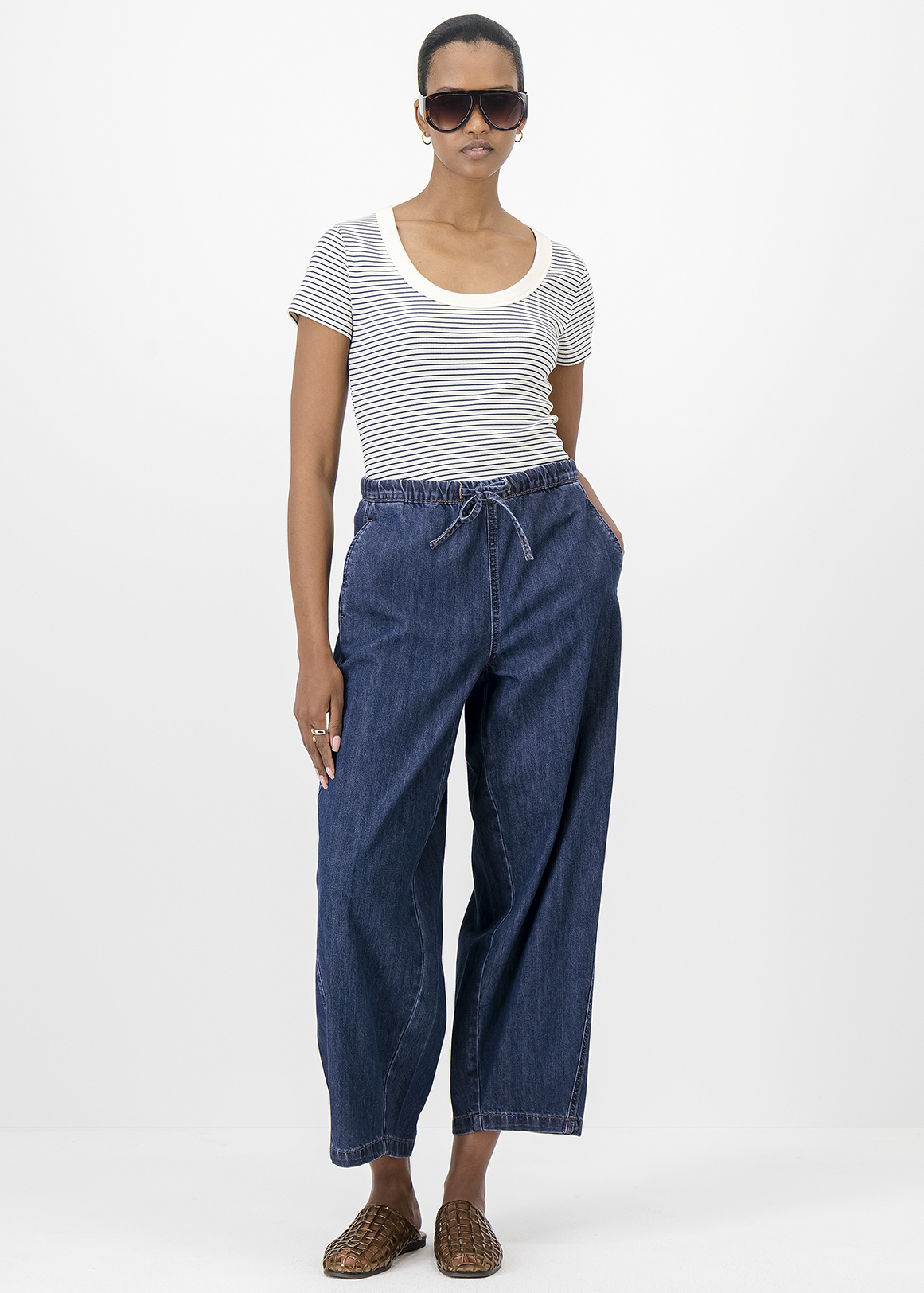 Drawstring Barrel Jeans