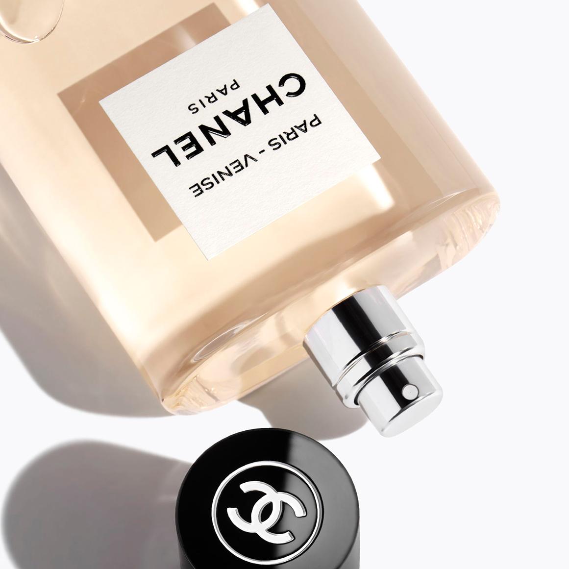 Fragrance Review: Chanel – Les Eaux de Chanel – A Tea-Scented Library