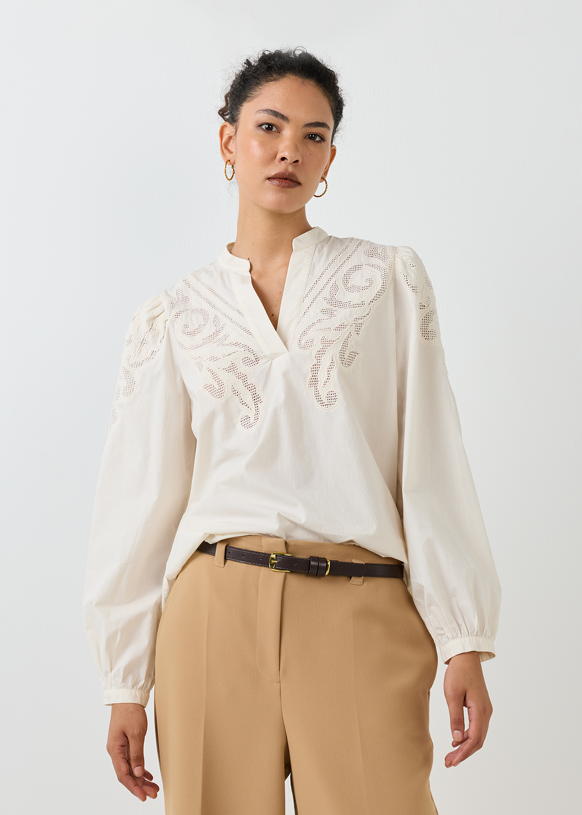 Embroidered Split Mandarin Cotton Blouse