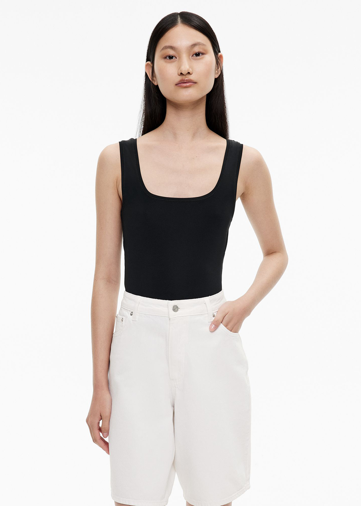 Essentials Tank