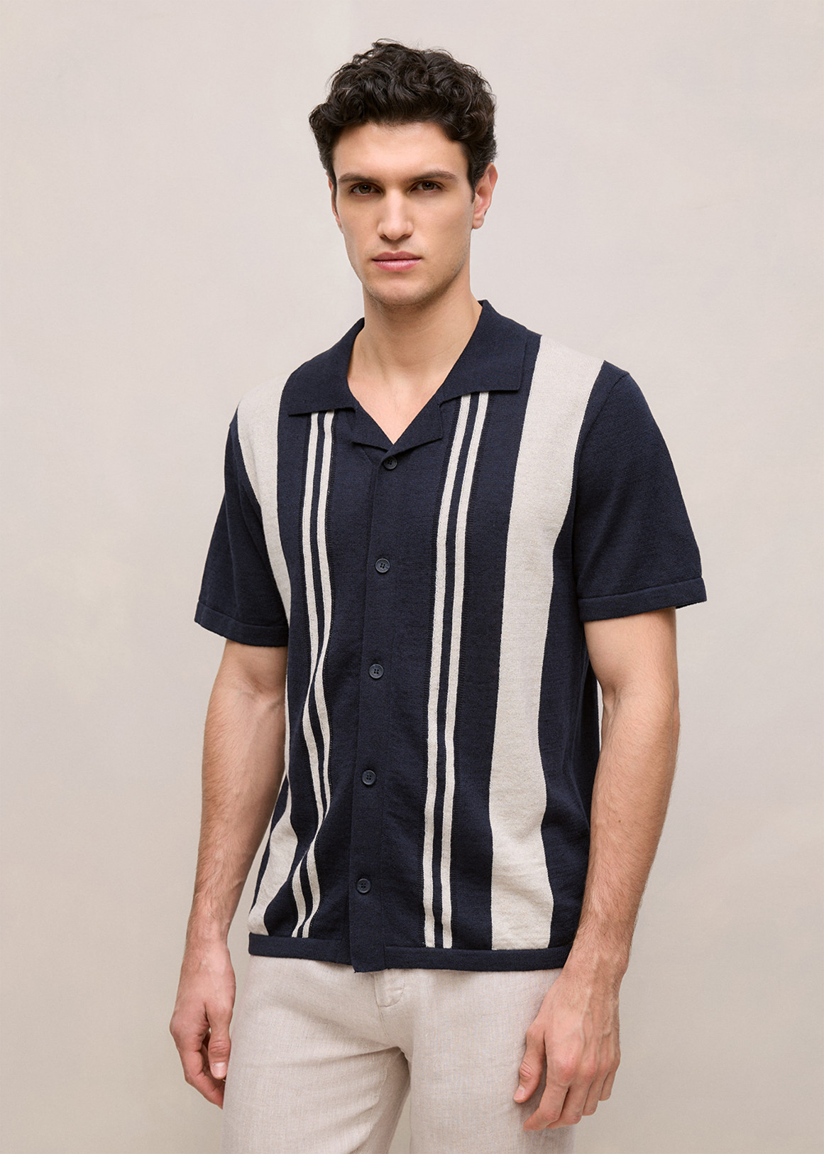 Graphic Knit Shirt