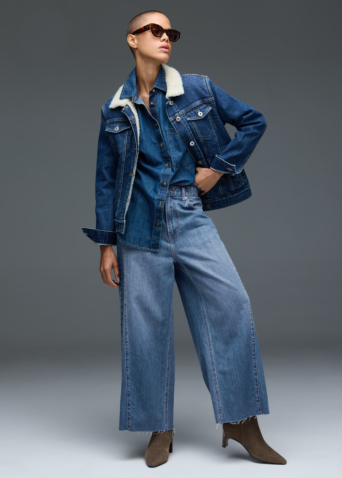 High Rise Barrel Jeans