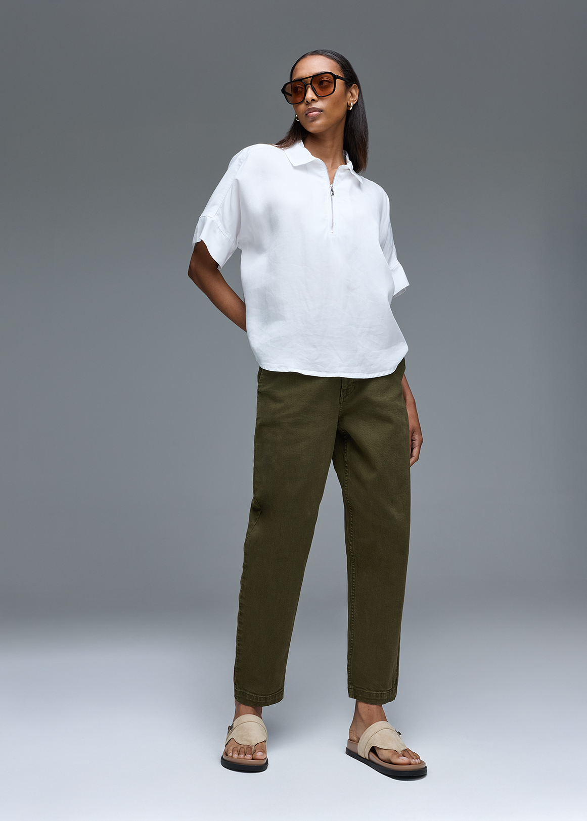 High Rise Carrot Leg Cropped Mom Jeans