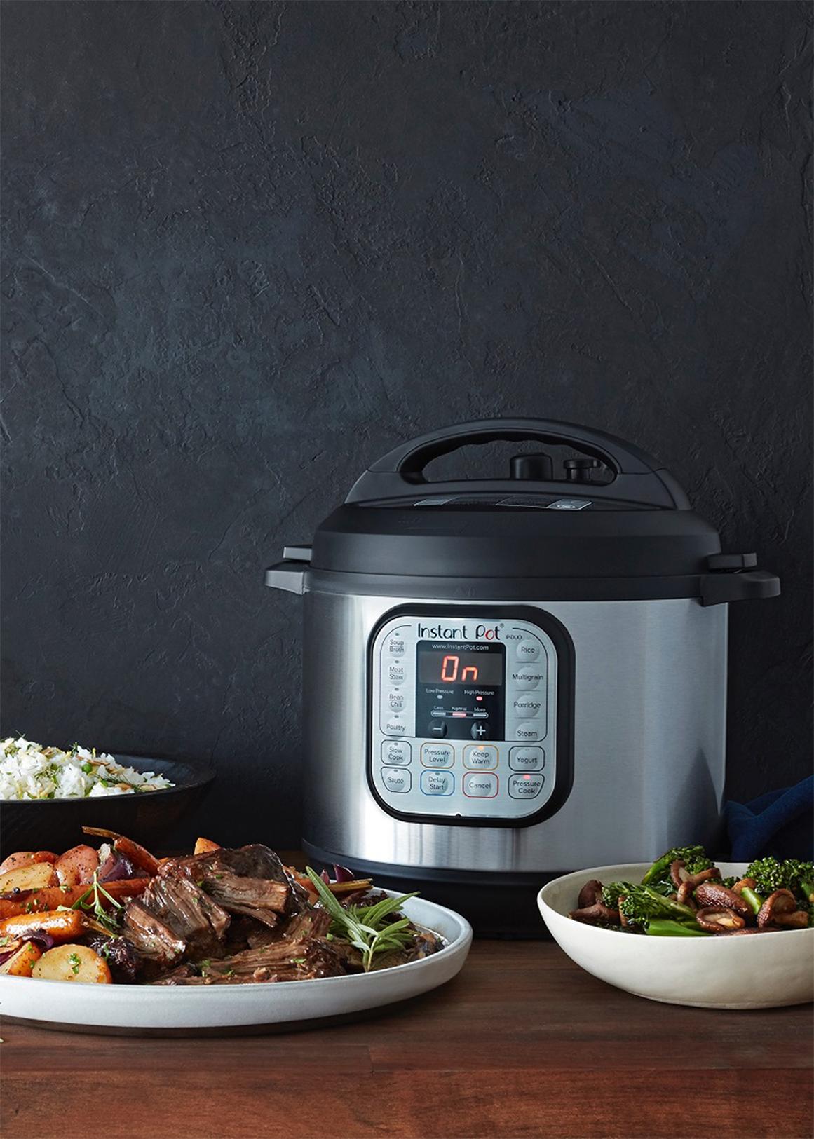 https://assets.woolworthsstatic.co.za/Instant-Pot-Duo-7-in-1-Smart-Cooker-8L-X-BLACK-505858130-detail2.jpg?V=251l&o=eyJidWNrZXQiOiJ3dy1vbmxpbmUtaW1hZ2UtcmVzaXplIiwia2V5IjoiaW1hZ2VzL2VsYXN0aWNlcmEvcHJvZHVjdHMvYWx0ZXJuYXRlLzIwMjItMDItMjUvNTA1ODU4MTMwX1hCTEFDS19kZXRhaWwyLmpwZyJ9&q=75