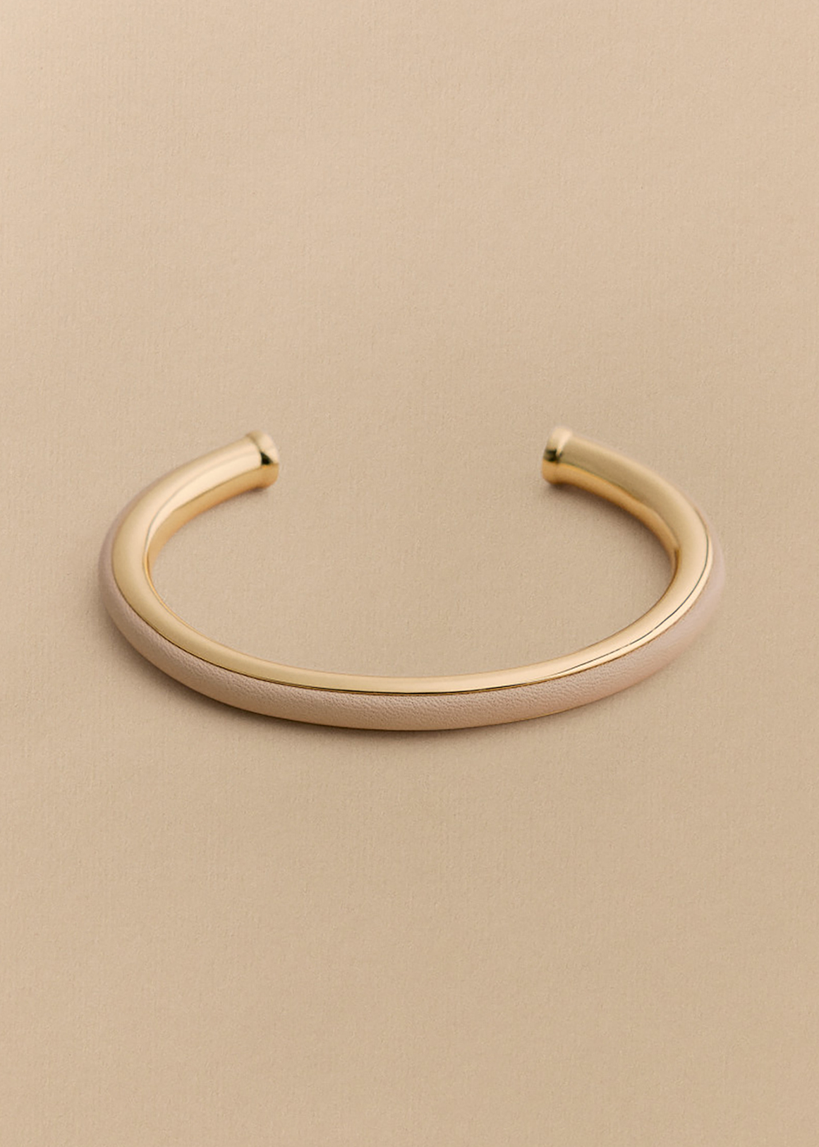 Lutra Cuff