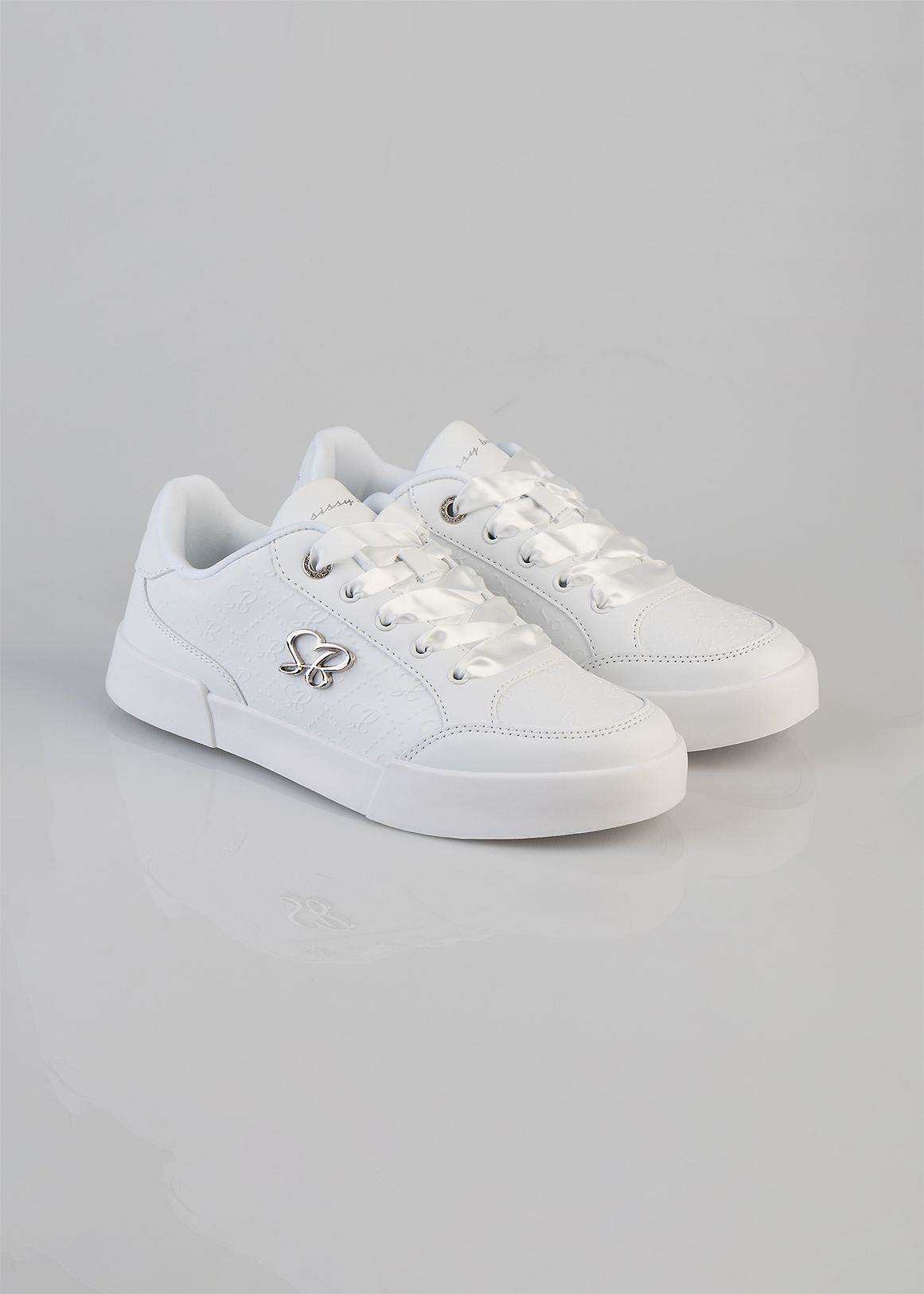 Make Raised Lace-up Sneakers
