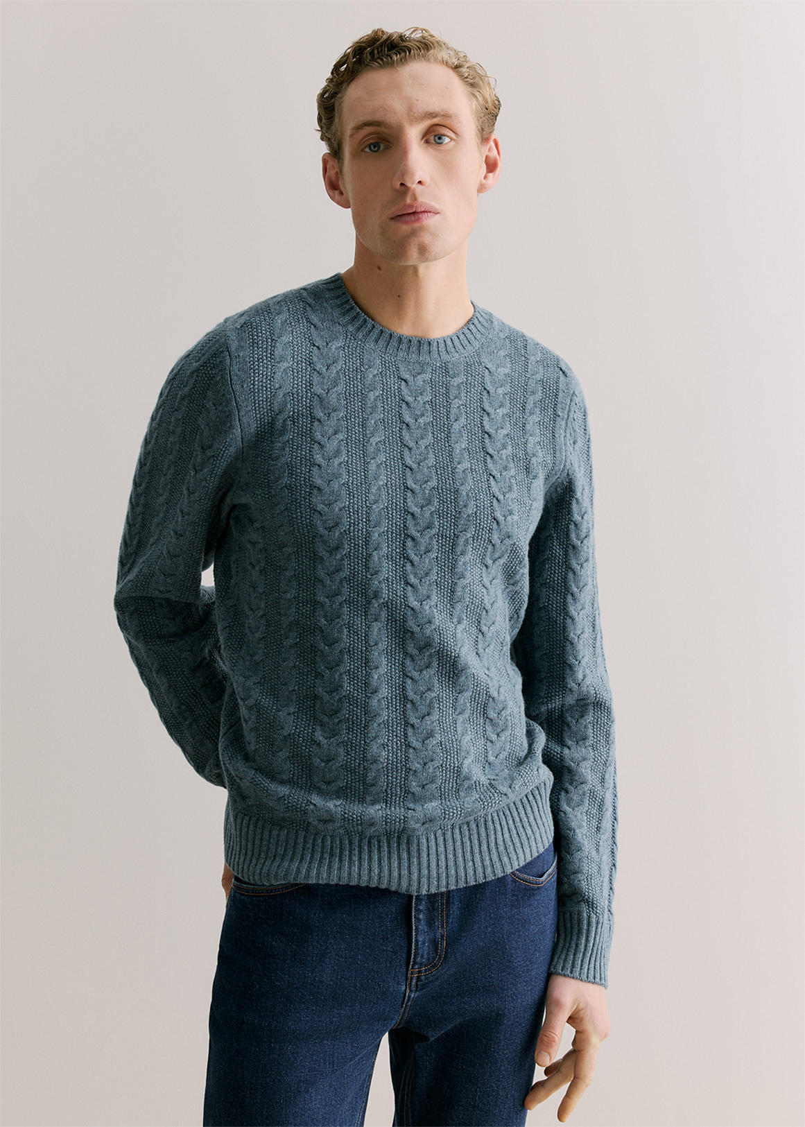 Merino Cable Knit Crew