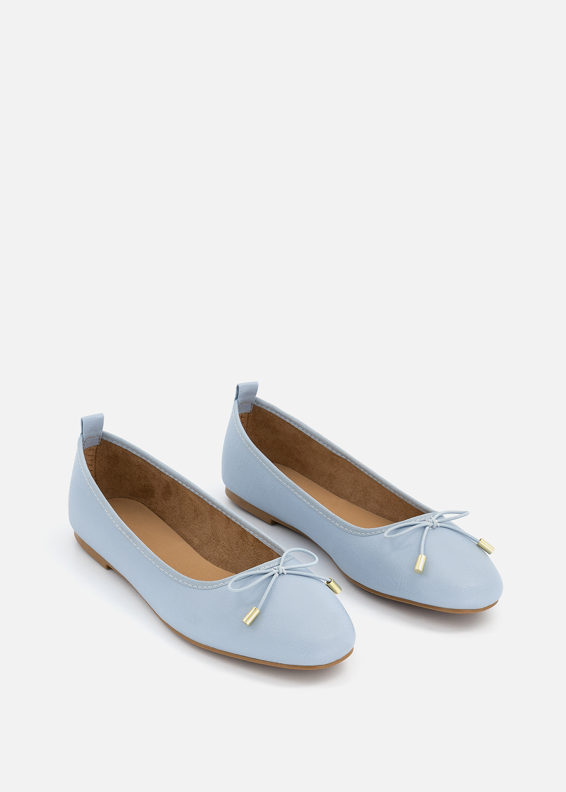 Metallic Trim Bow Pumps | Woolworths.co.za