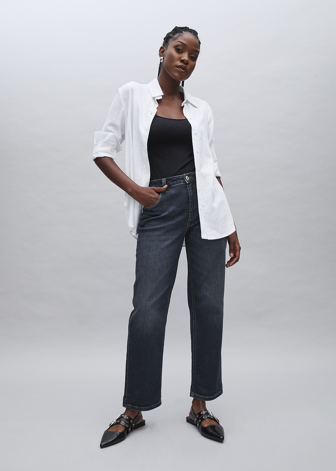 Mid Rise Relaxed Leg Boyfriend Jeans