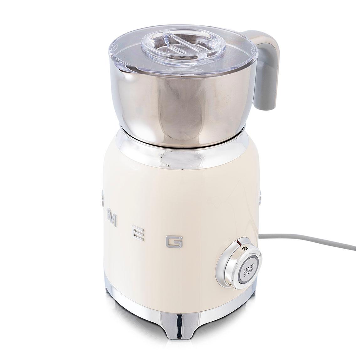 Features & functions of the Smeg Milk Frother, MFF01
