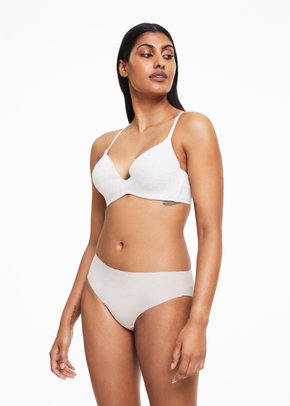 WOOLWORTHS - When you're buying a new bra, check the following: 1. A Comfy  Fit- The under band should sit horizontally around the body. You should be  able to fit two fingers
