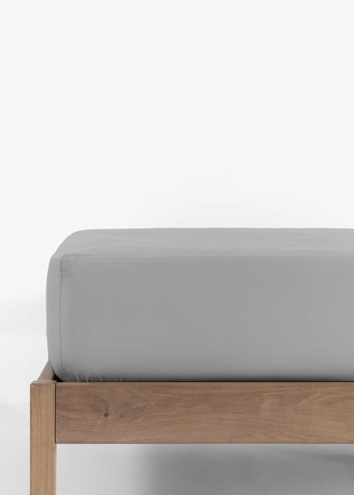 Plain 200TC Cotton Extra Depth Fitted Sheet