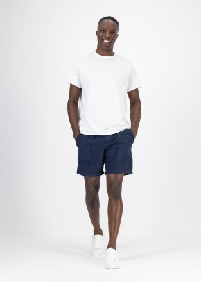 Men's Shorts Style Guide  How To Wear Shorts The Right Way - MR