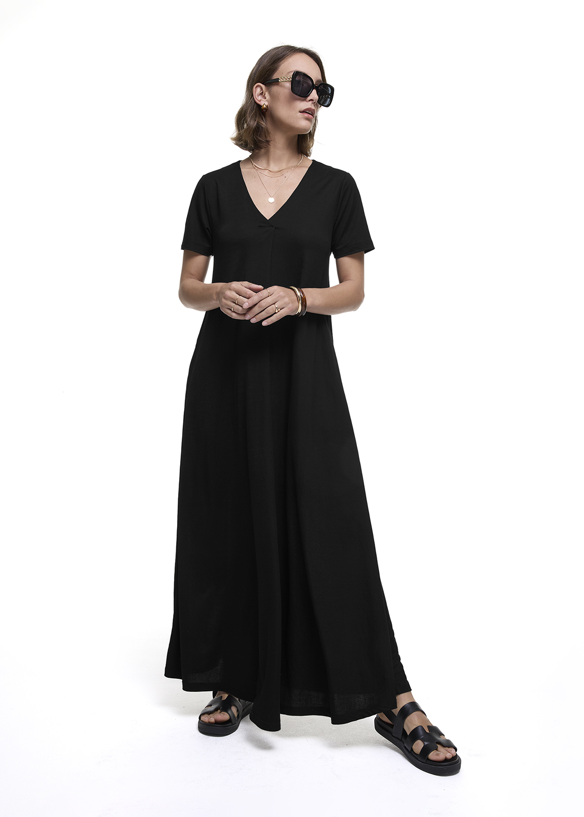Pleat Detail V-neck A-line Maxi Dress