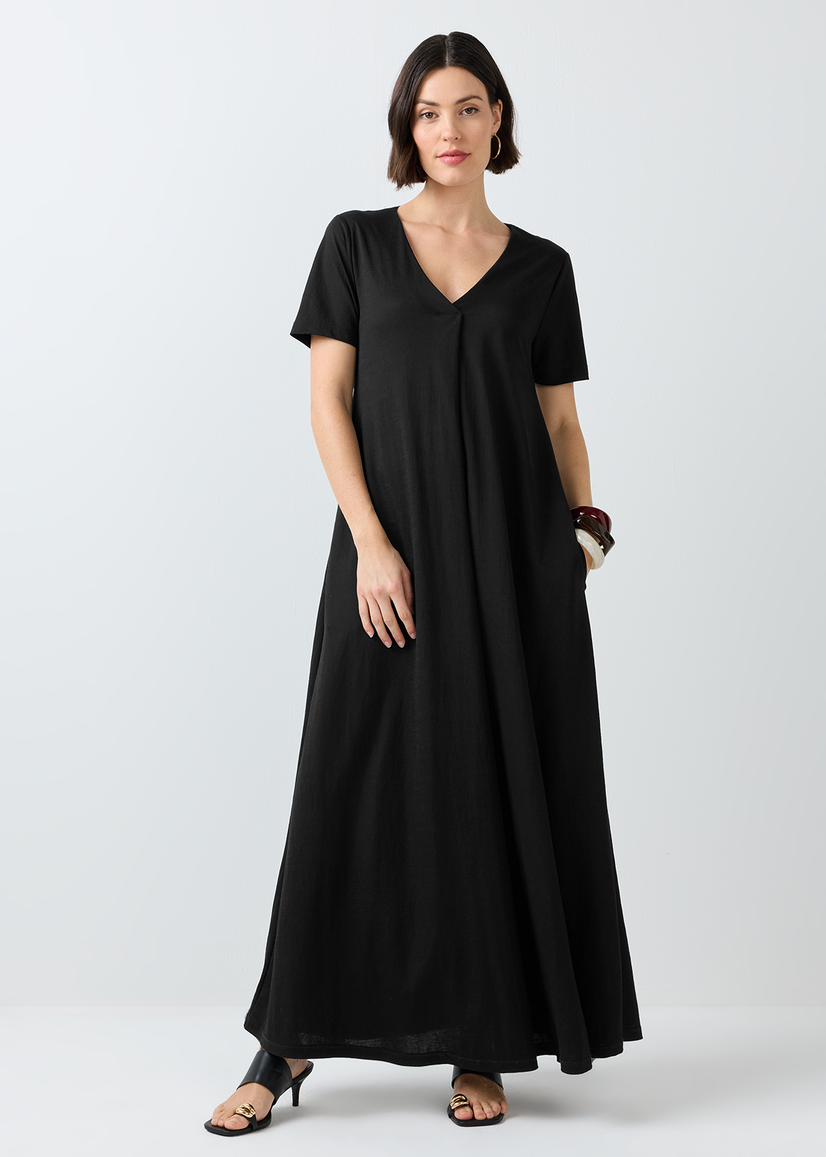 Pleat Detail V-neck A-line Maxi Dress