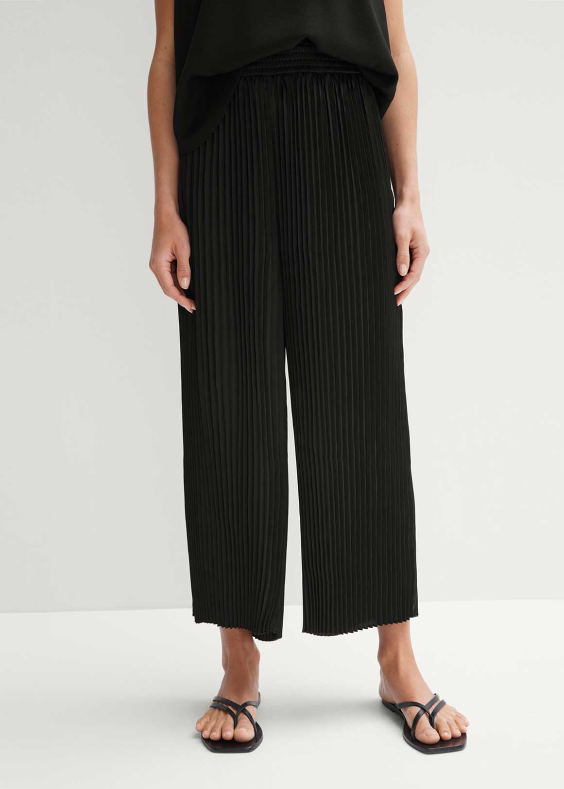 Pleat Pull On Crop Pant | Woolworths.co.za