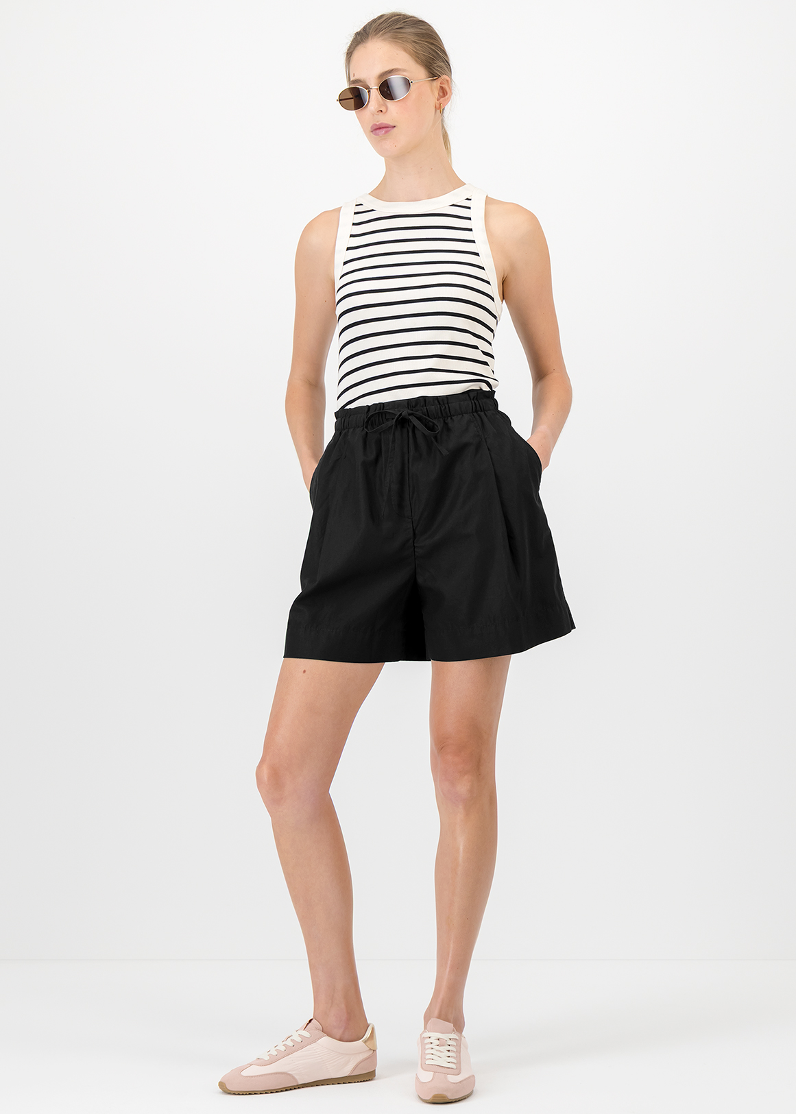Pleated Linen Blend Twill Shorts