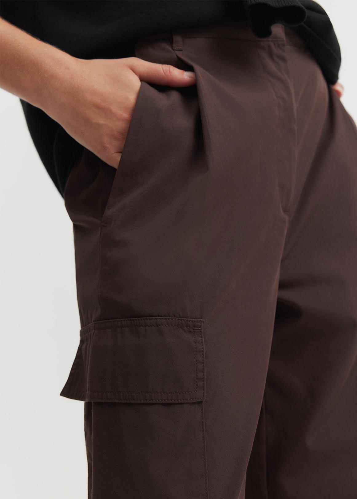 Relaxed Pleat Detail Pant