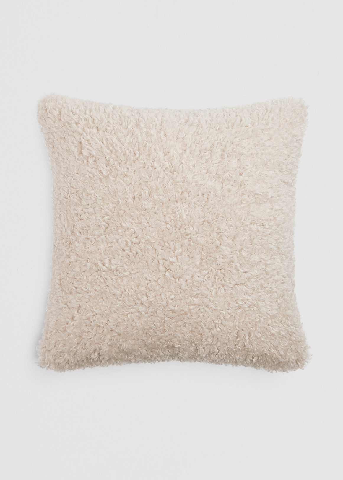 Ruby 55x55 Cushion