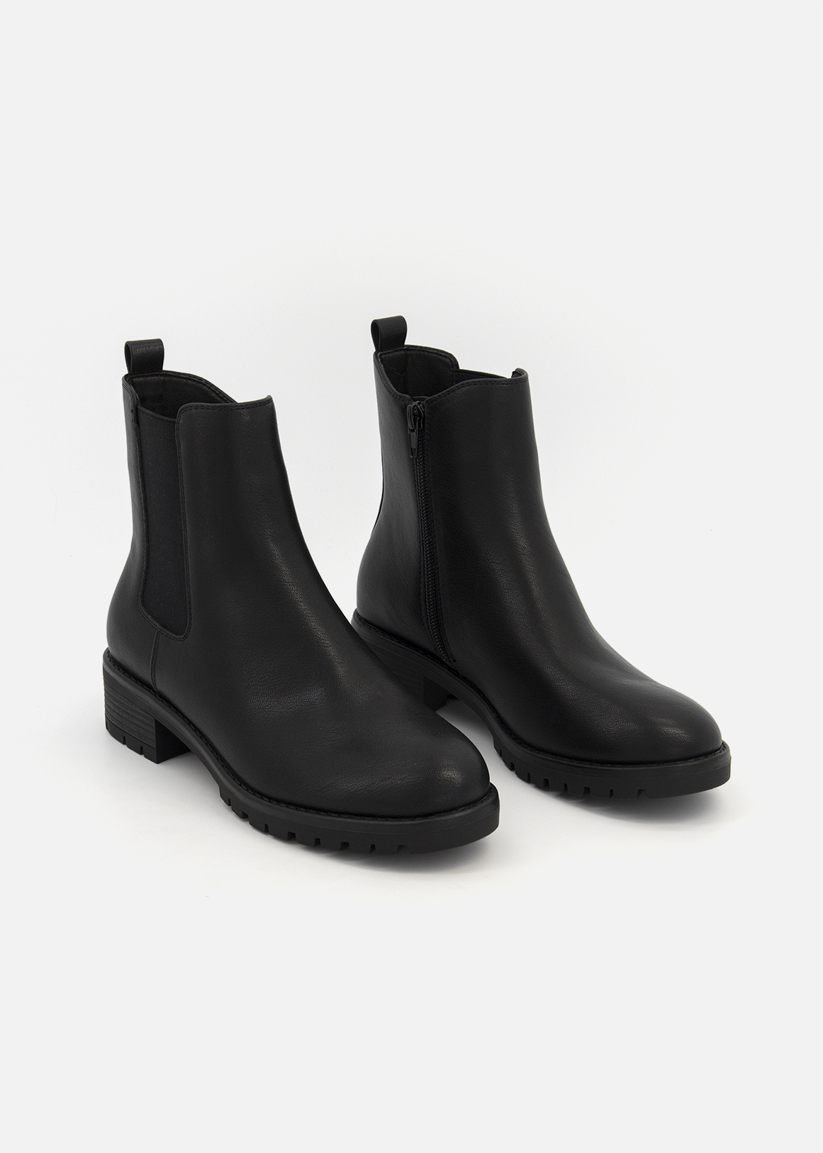 Side Zip Chelsea Boots