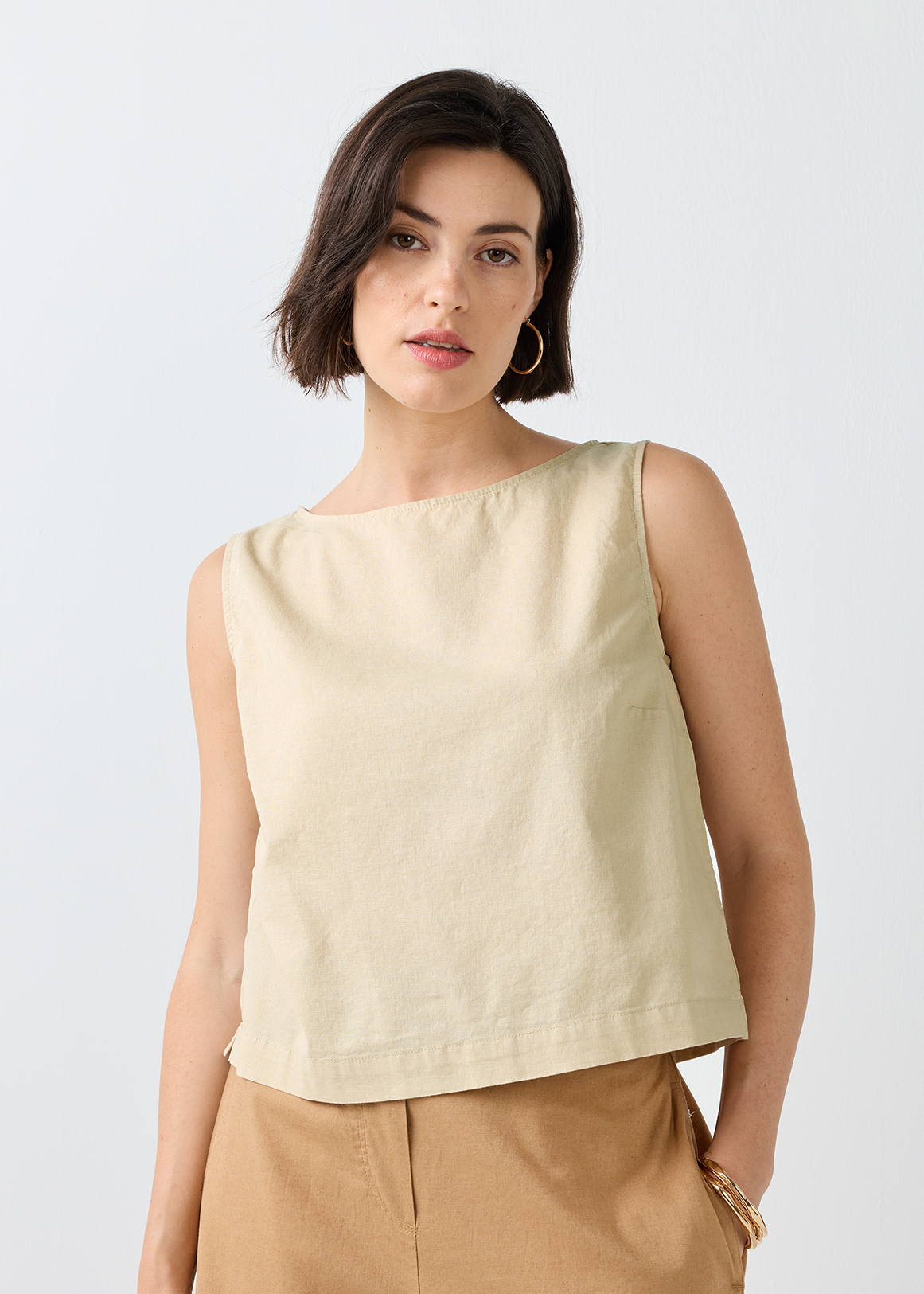 Sleeveless Linen Blend Shell Top
