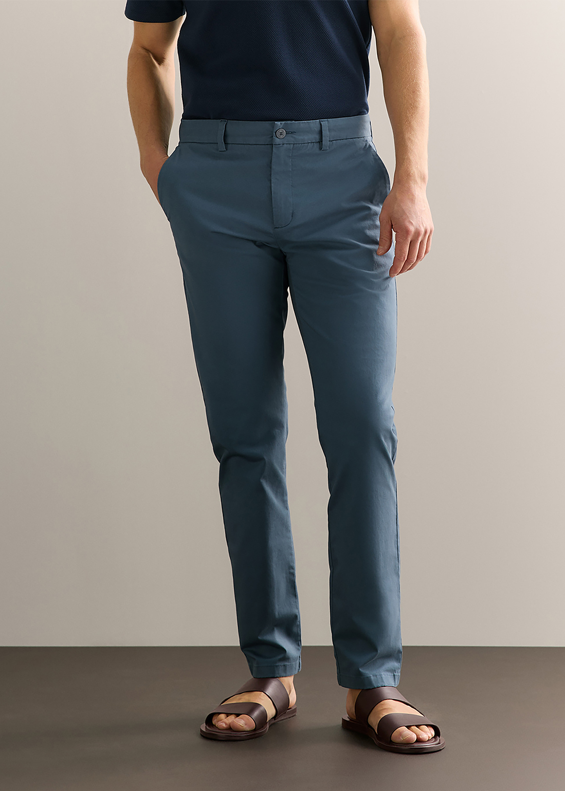 Slim Fit Modern Chino Pant