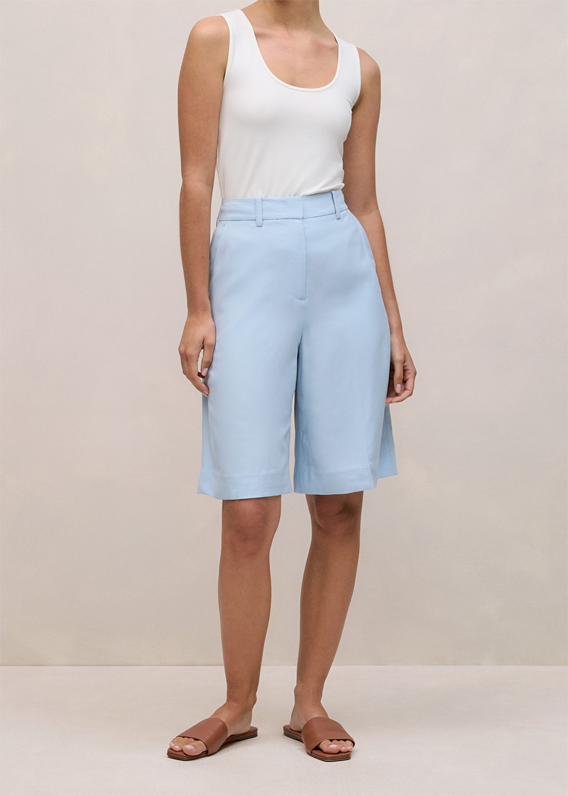 Soft Tailored Longline Short