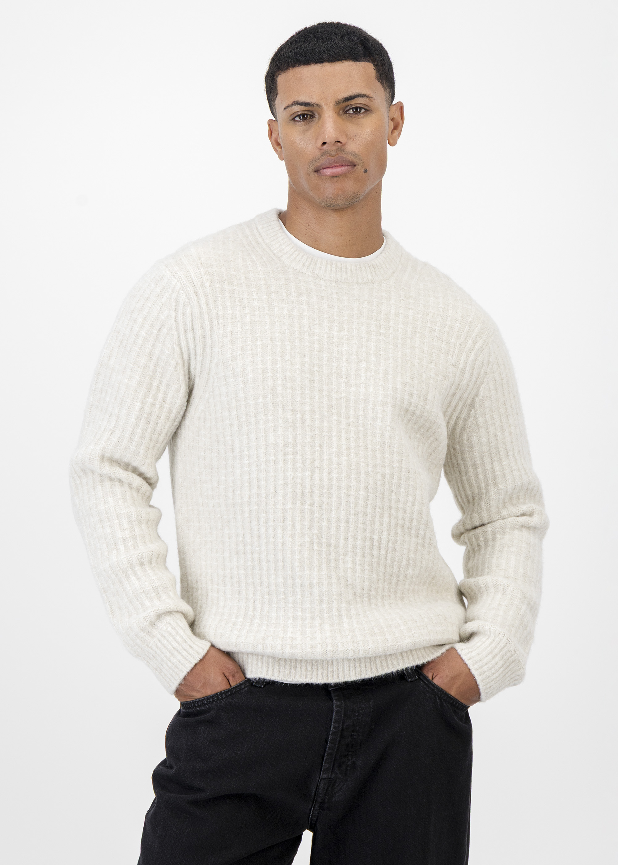 Textured Cloud Yarn Knit Pullover
