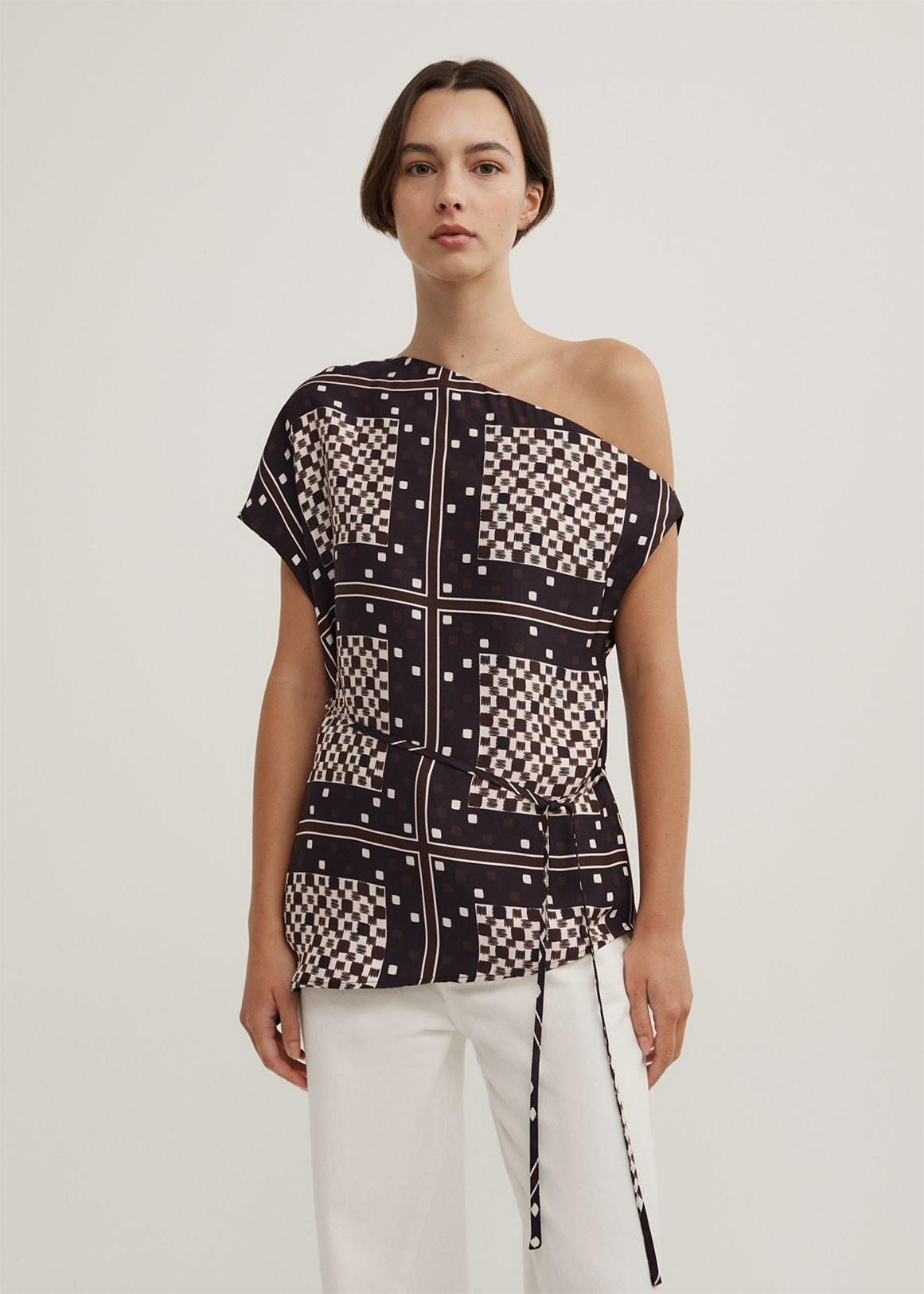 Tipped Shoulder Top