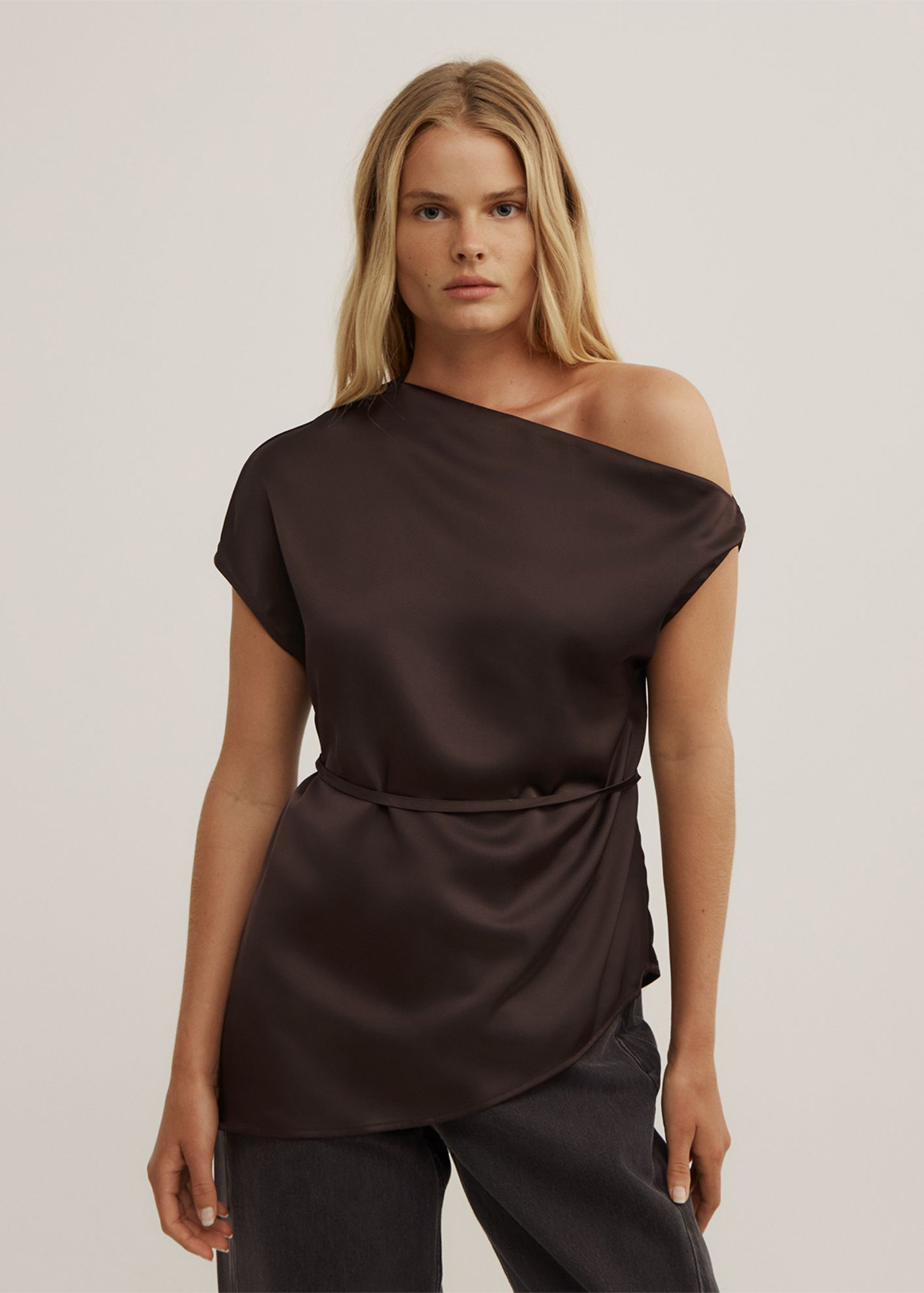 Tipped Shoulder Top